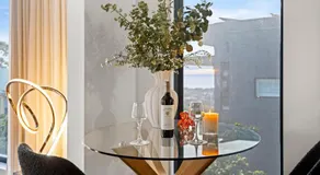 OMG the Views! Your Luxury Bay Retreat Awaits! - Image 3