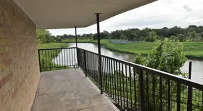 Red Carpet Inn - Image 4