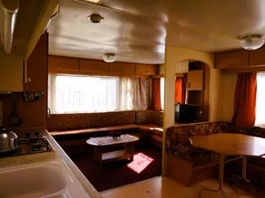 Dutch House in Lazy near Lake Jamno - Image 3