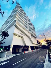 The Aru Hotel, Aru Suites by Ayuhouz - Image 5