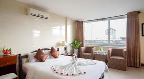 DMZ Hotel ,Central Hue ,Near Perfume River - Image 2