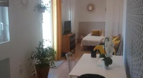 Studio neuf dans propriété au bord de la mer - Image 2