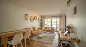 Sleeps 8 Near UQ 10 mins CBD Dual Living - Image 3