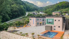 Antogether Kids Pool Villa - Image 3