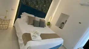 La Maison de Rosaline Rooms - Image 2