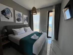 Luxury Sunset Villa with Private Pool & Sea Views - Image 2