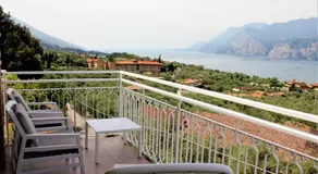 Villa Arianna Panoramic Apartments - Image 2