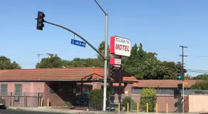 Rocky Inn Motel - Image 5