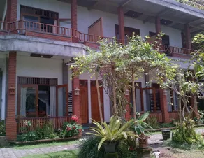 Karang Sari Hotel - Image 4
