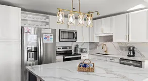 Laketown Wharf Resort by Panhandle Getaways - Image 4