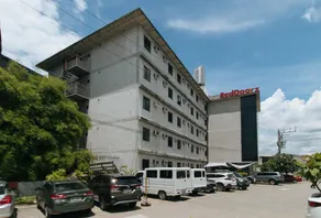 RedDoorz @ Insular Square Mandaue City - Image 3
