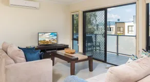 Sea Breeze - Cowes, VIC - Image 2