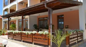 Hotel Genada - Image 3