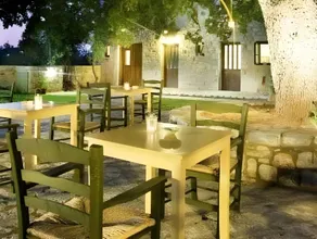 Vlyhada Guesthouse - Image 4