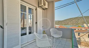 Chloi Apartment - Image 3
