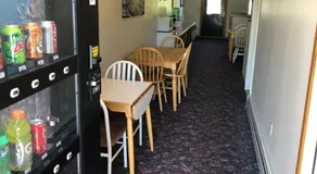 Village Inn Motel - Image 4