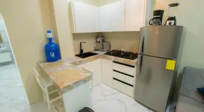 Close to the airport, beach, and restaurants, washing machine and dryer - Image 3
