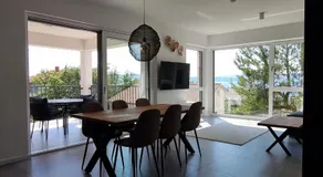 Seabreeze Luxury Apartments - Image 2