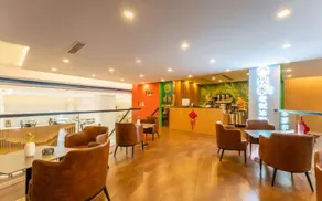 Langlizi Hotel (Lianyungang On the Sea Park Jiaruibao Plaza) - Image 3