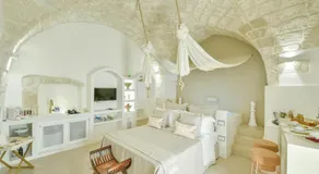 Eurydice Suite with Infinity Jacuzzi - Image 4