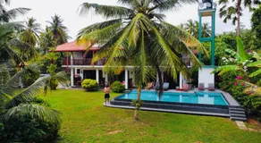 Lagoon Bentota Resort - Image 2