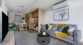 Modern Nomads South Yarra Tranquil 2BR with Balcony Near Station - Image 2