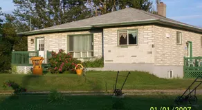 Domaine Joseph Ross Bed and Breakfast - Image 4