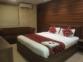 Hotel New Sky Palace Residency, Mumbai - Image 2