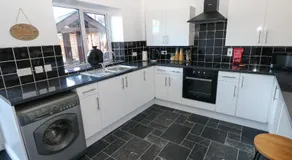The Old Well Bungalow - Ty Mawr Farm - Image 3
