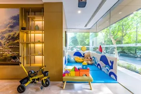 Hangzhou West Lake Hubin Yintai Atour Hotel - Image 5