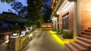 The Harmony Courtyard & Dai Feng Humanistic Boutique Hotel - Image 3