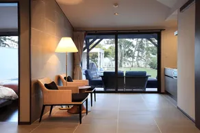 Mezzo ALL SUITE VILLAS - Image 5