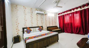 Hotel the diamond Ring - Image 2