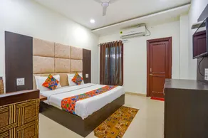 FabHotel Grand Inn - Image 2