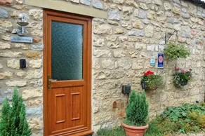 The Old Cart House - Image 5