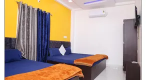 JAI BHOLE HOME STAY - Image 5