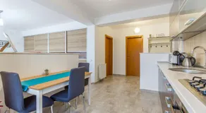 City Apartment Trifoiului - Image 2