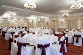 HOLIDAY INN LEEDS-BRADFORD - Image 4