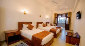 Serene Lake View Resort - Image 2