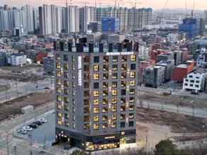 Vincent Hotel - Image 3