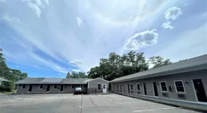 Shangri-La Motel - Image 4