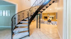 Huge 6 Bedroom with Pool, Spa, 85 Inch TV, Game Room - Image 5