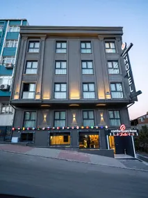 Comfort Point Three Hotel - Image 4