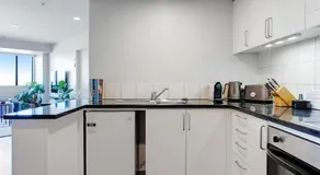Super Plush Takapuna 1BR Apt Free CarPark on 6th Floor - Image 5
