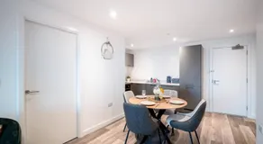 Elegant High Rise Retreat Stylish 2-Bed 2-Bath - Image 5