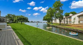 Lakefront Retreat Swim, Park Boat & Paddleboard - Image 4