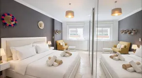 Chic-Top Amenity &Located in the center - 2 Bedrooms Apartment - Image 2