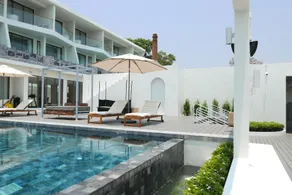 River View Pathum Hotel and Residence - Image 2