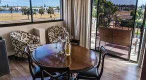 Woodbridge Lodge - Image 4