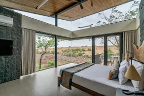 Aaramghar Stays - 3BR Lakeshore w/ Infinity Pool - Image 2